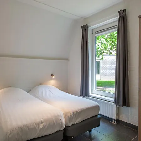 Restyled House, 5 Bathrooms, Near Vrachelse Heide *